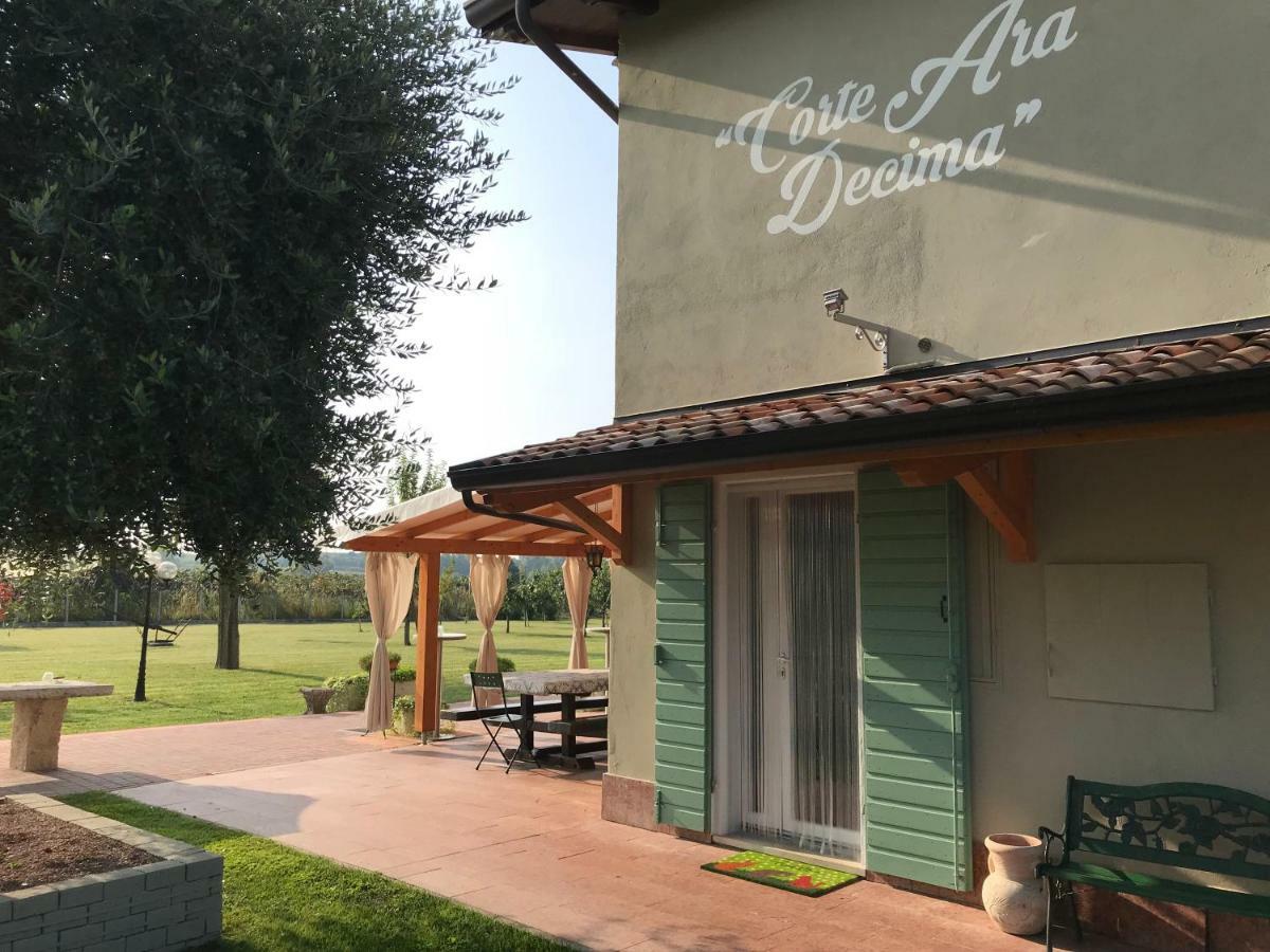 Appartamento "Casa Vacanze Corte Ara Decima" Sona Exteriör bild