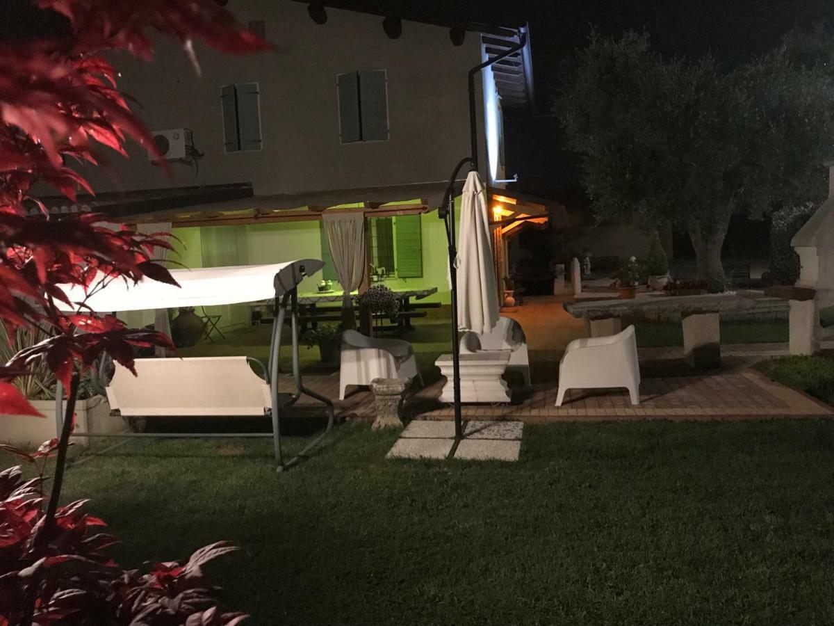 Appartamento "Casa Vacanze Corte Ara Decima" Sona Exteriör bild
